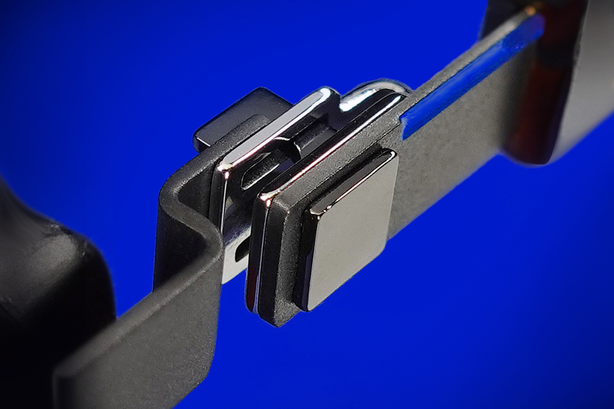 Charnière flex sans vis brevetée De Stijl