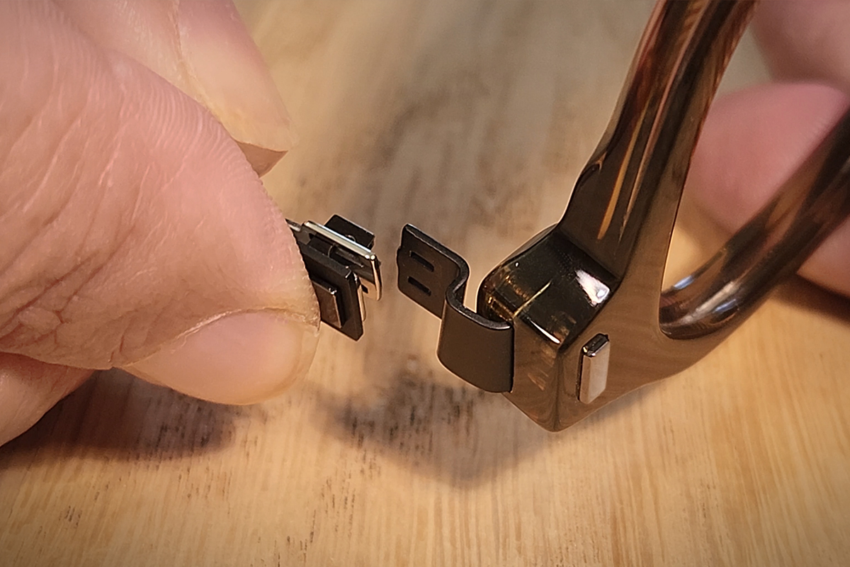 Assemblage à la main lunettes Made in France”